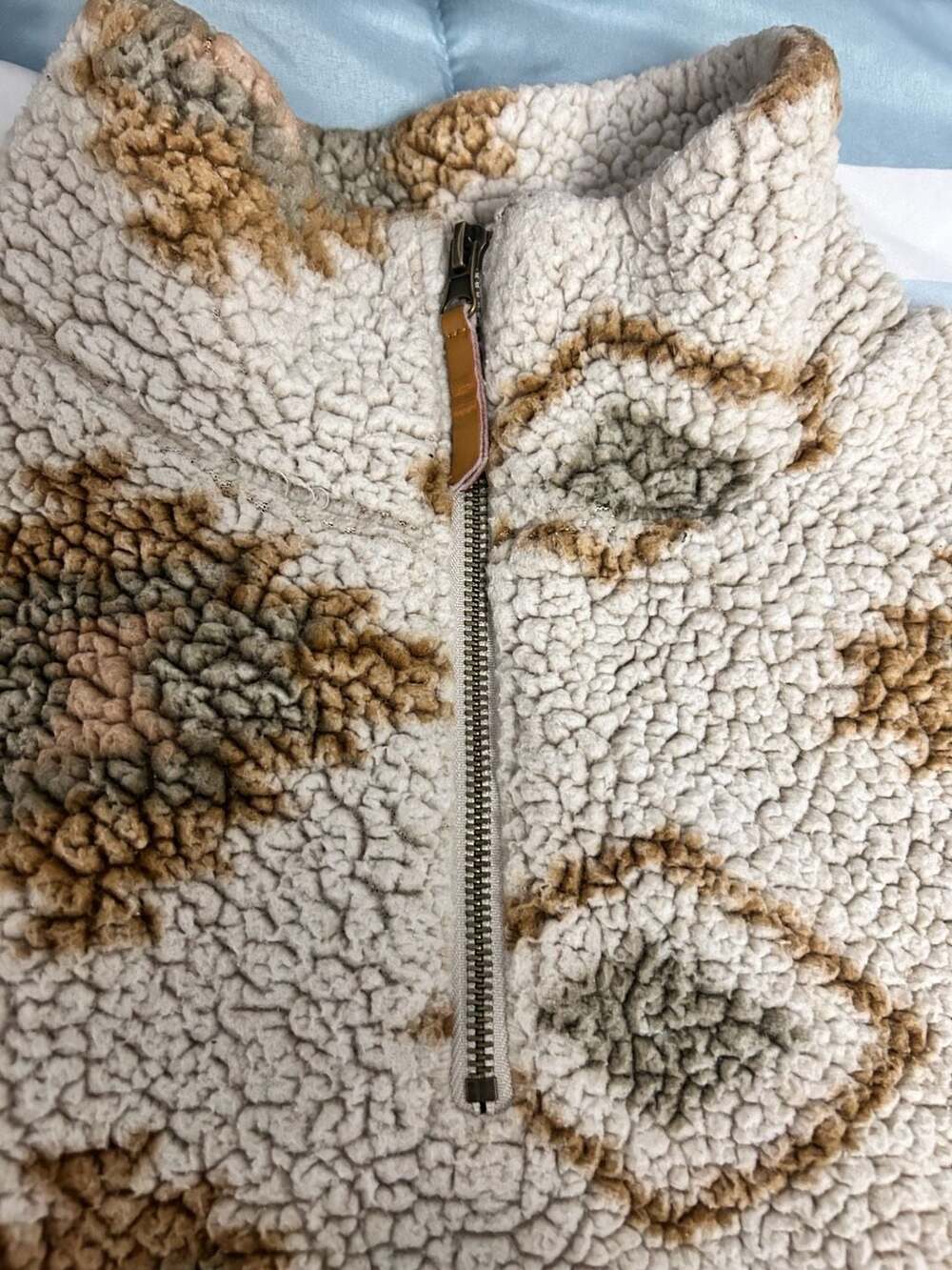 Thread & Supply - Picture 2 of 4
